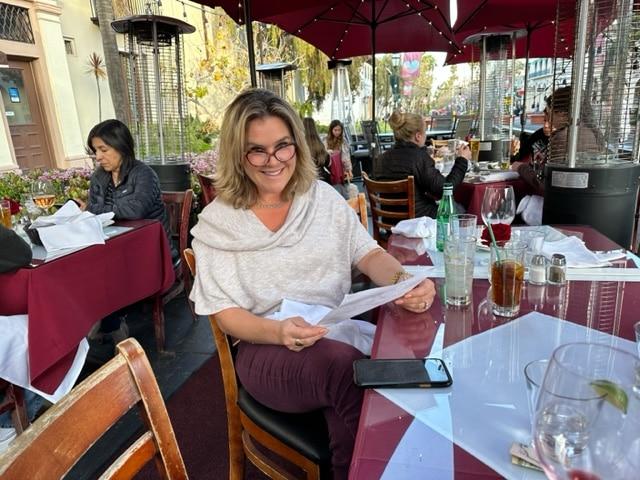 Chase Restaurant slide 1